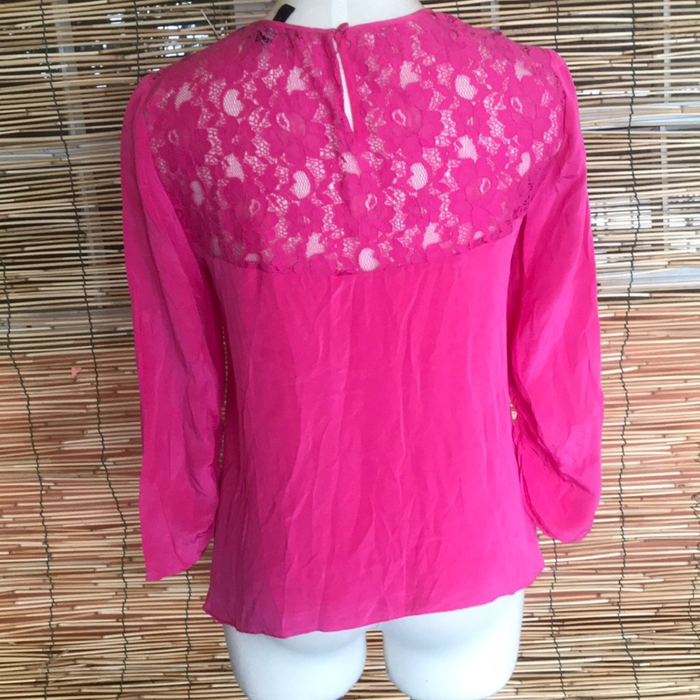 BCBGMaxAzria Top! - Picture 3 of 4